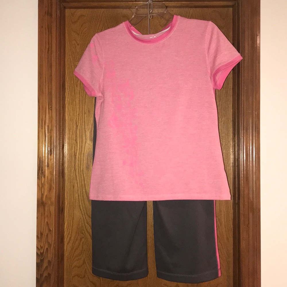 Tek Gear Top and Capri Set